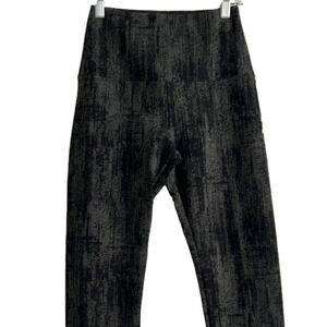 Hi Waisted Fashion leggings black & grey print Lysse XS. 29’ inseam.